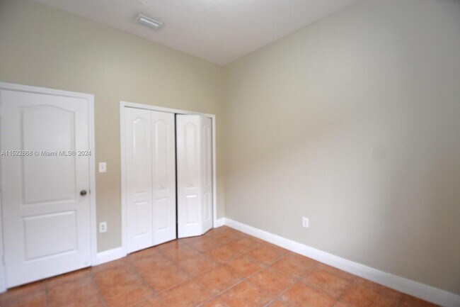Foto del edificio - 2731 SW 149th Pl