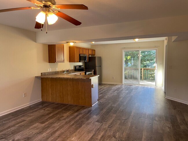 Foto del edificio - Available June 11, 2024!