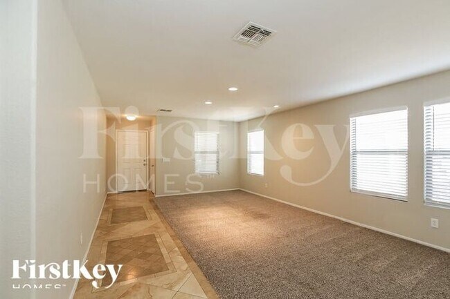 Building Photo - 15443 W Cortez St