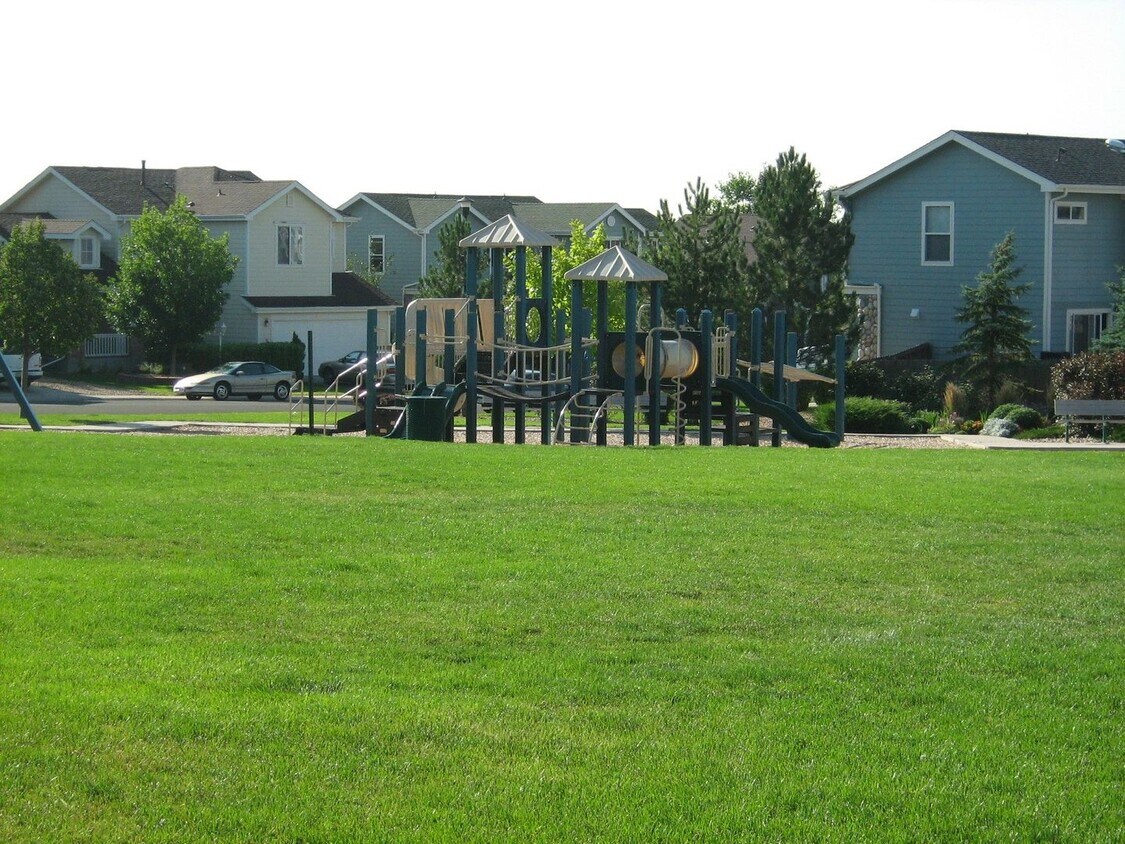 Primary Photo - Corner Lot, Next To Park, Custom Paint