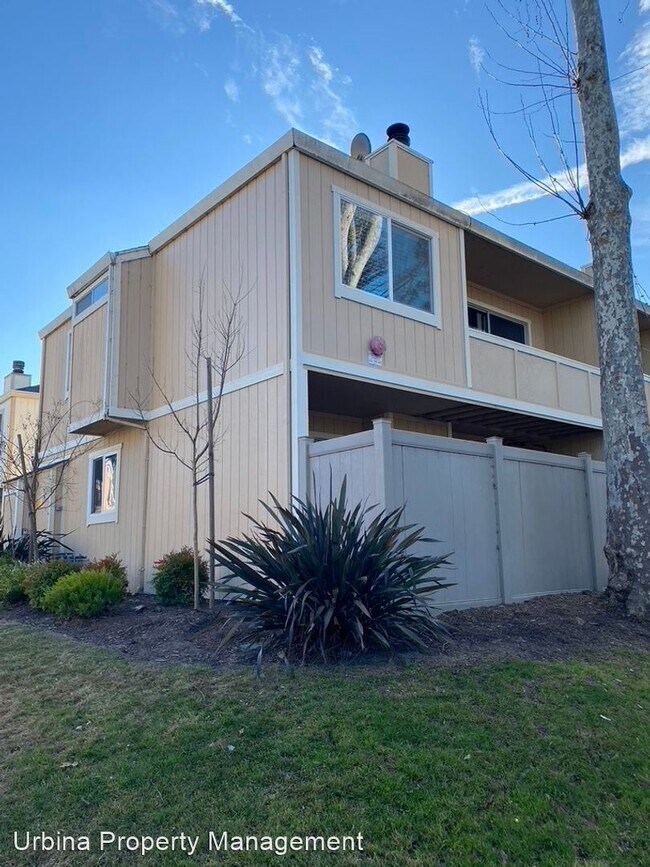 Building Photo - 3 br, 2.5 bath House - 351 Enterprise Drive