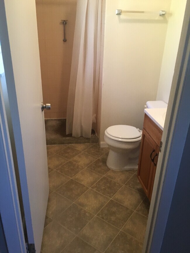 Building Photo - 9234 Pippin Rd