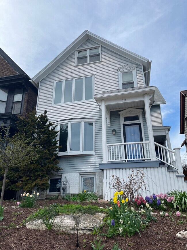 Frente de la casa - 528 E Glover Ave