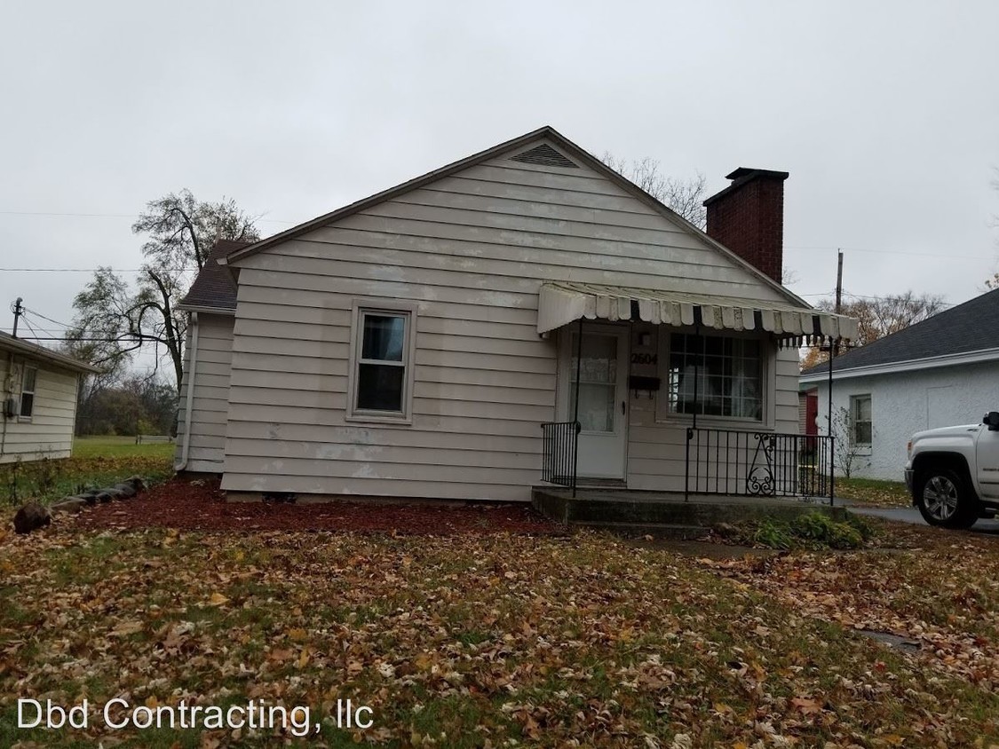 Primary Photo - 3 br, 1 bath House - 2604 Cambridge Blvd