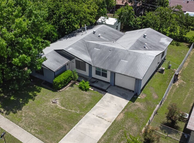 Foto del edificio - 4-Bedroom Home in the Heart of Killeen