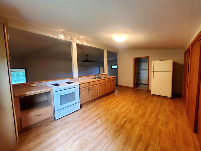 Foto del edificio - 5256 N Crown Hill Rd