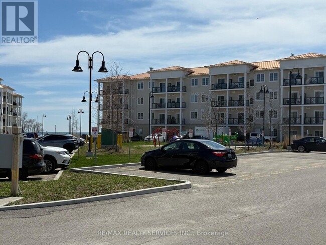 Building Photo - 50 Lakebreeze Dr