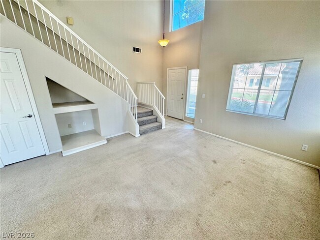 Building Photo - 6401 Hillside Brook Ave