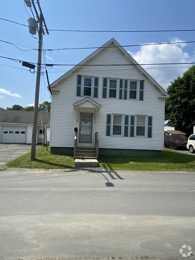 Building Photo - 14 Veteran Ct