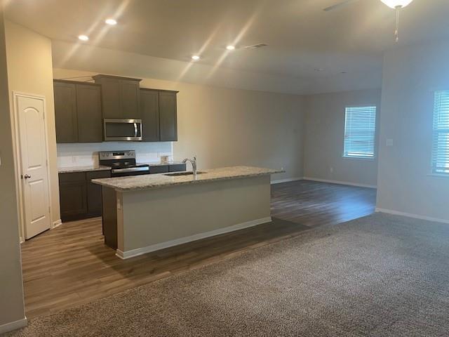 Foto del edificio - 205 Lake Rdg