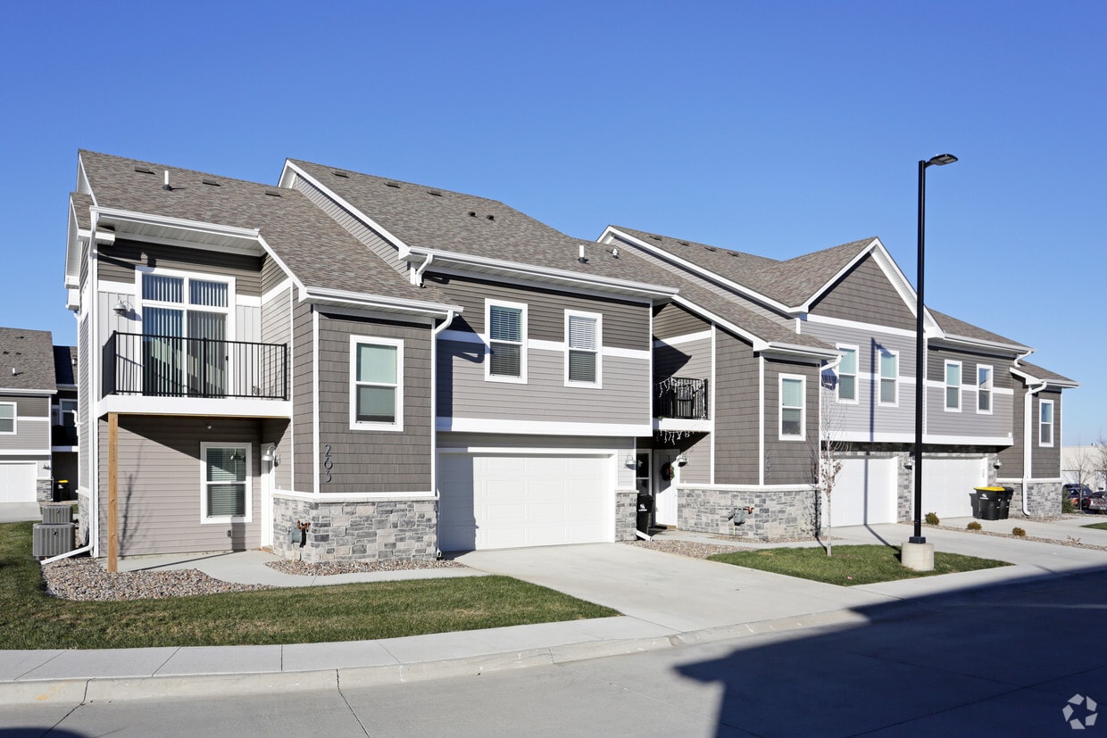 Boulder Pointe Townhomes Tallgrass Ranches Waukee