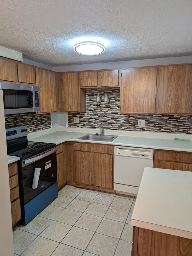 Kitchen - 13469 Demetrias Way