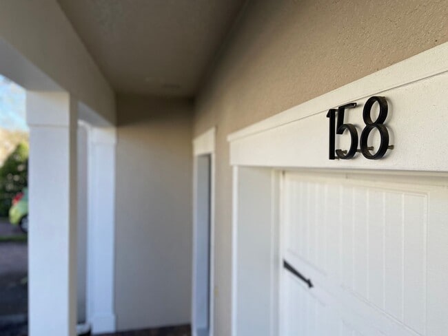 Building Photo - 3 Bedroom, 2.5 Bathroom Town Home In Gated...