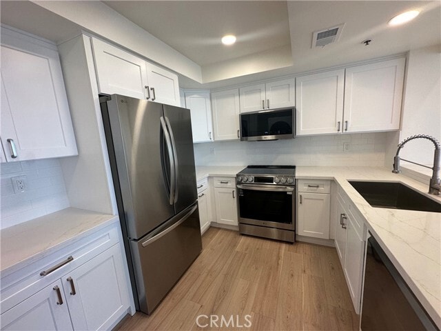 Building Photo - 230 Lille Ln