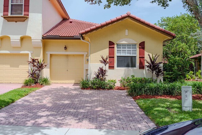 Foto del edificio - 5733 NW 119th Dr