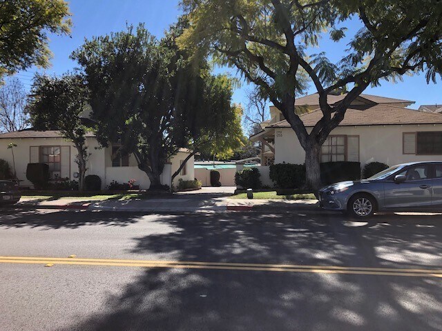 Primary Photo - 1751 Grevelia St