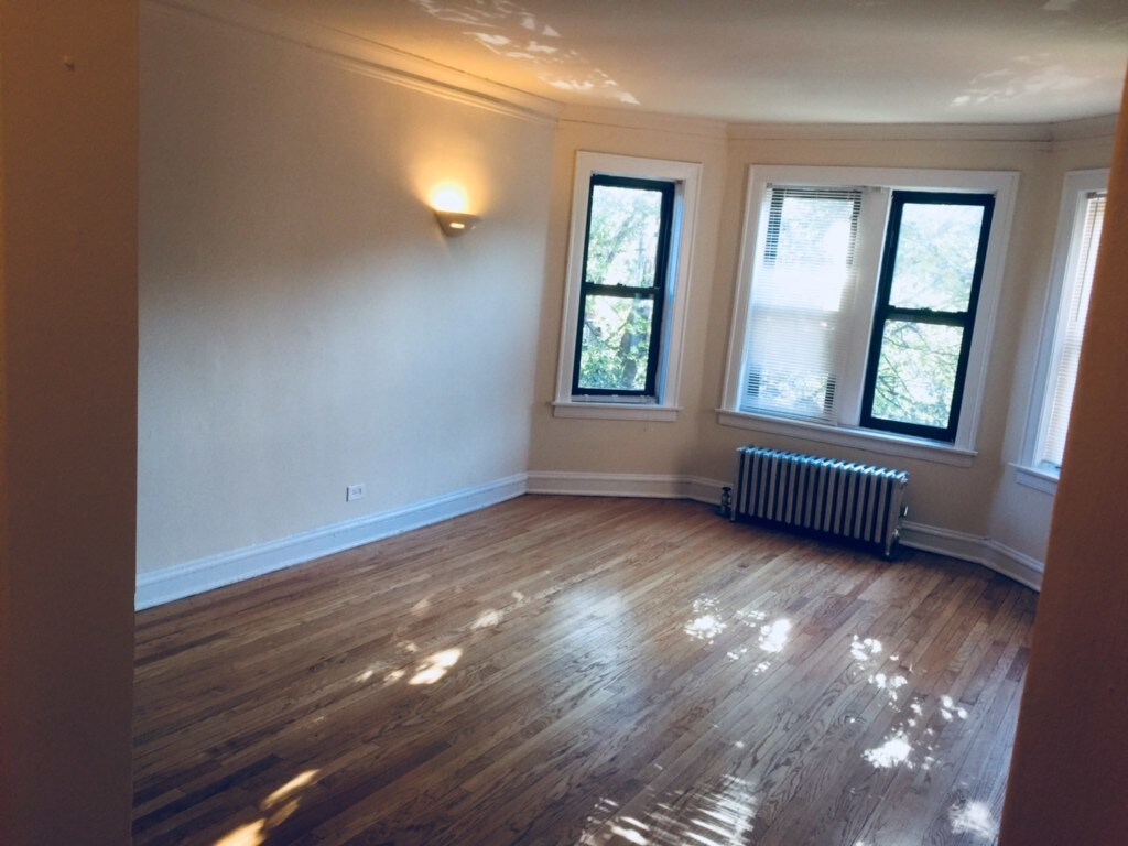 Foto del edificio - 8003 S Dobson Ave