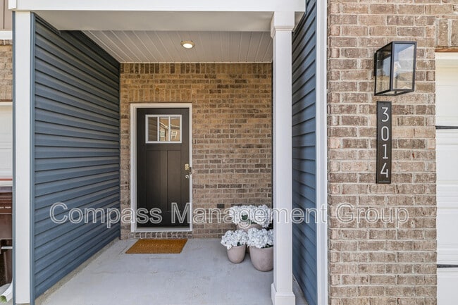 Building Photo - 3014 Bogart Ln