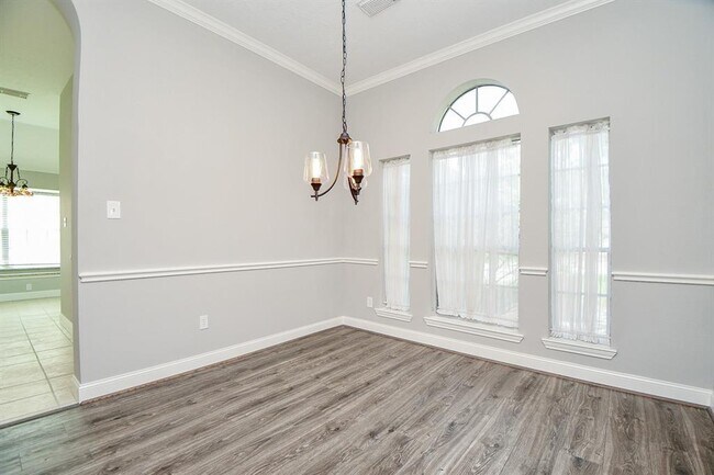 Building Photo - 8302 Summer Reef Dr
