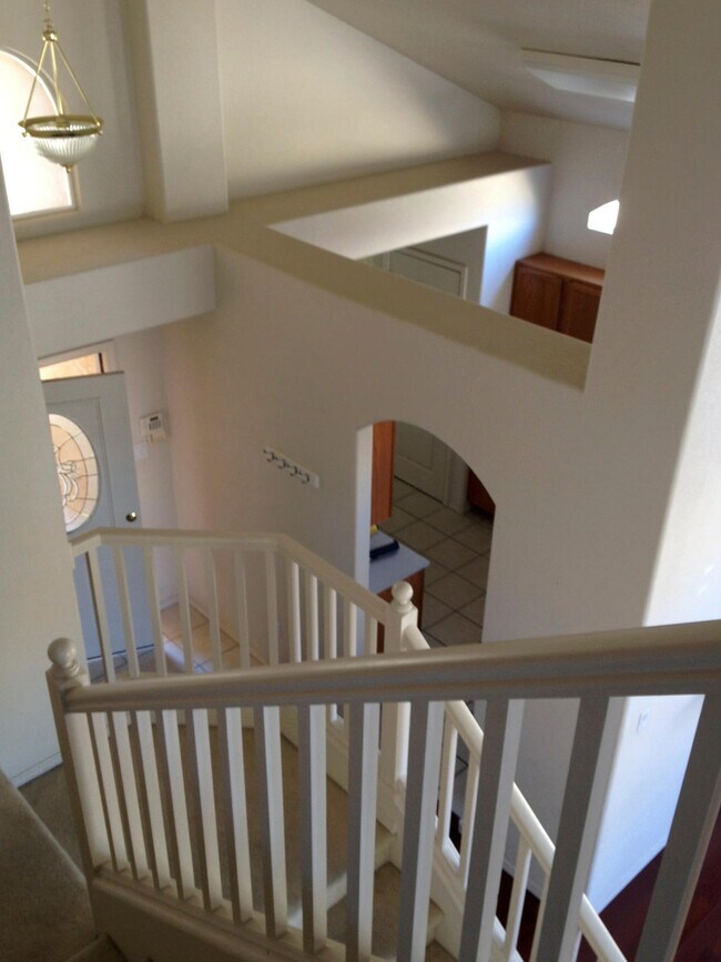 Building Photo - 7351 Sidewinder Dr NE