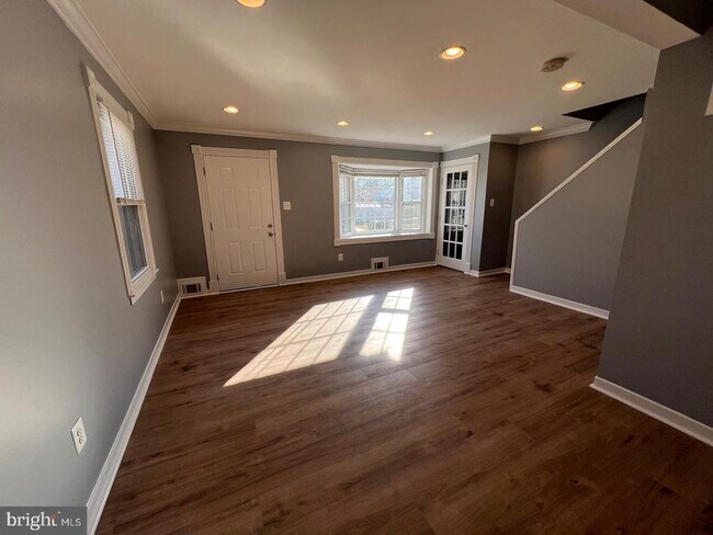 Foto del edificio - 5804 Shoshone Dr