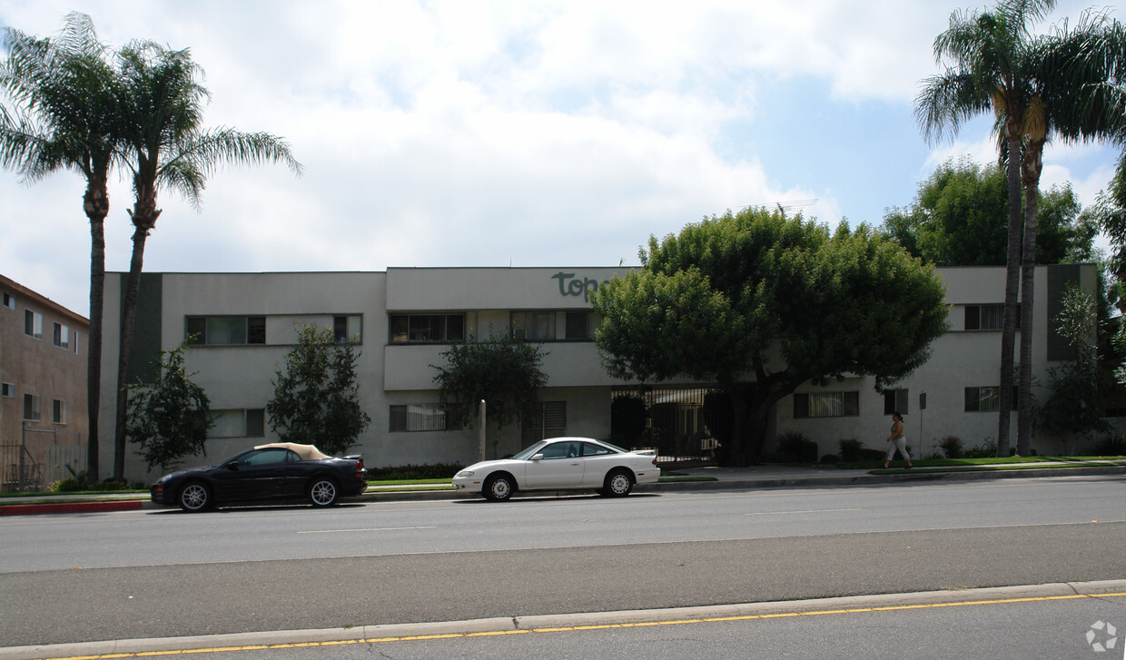 Building Photo - Topanga Canyon Apartments