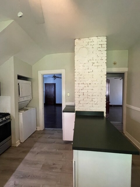 Foto del edificio - 121 N Keats Ave
