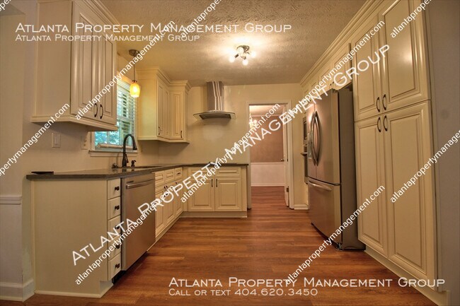 Foto del edificio - 4631 Mercer Rd