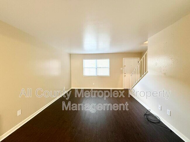 Foto del edificio - 10450 E NW Hwy