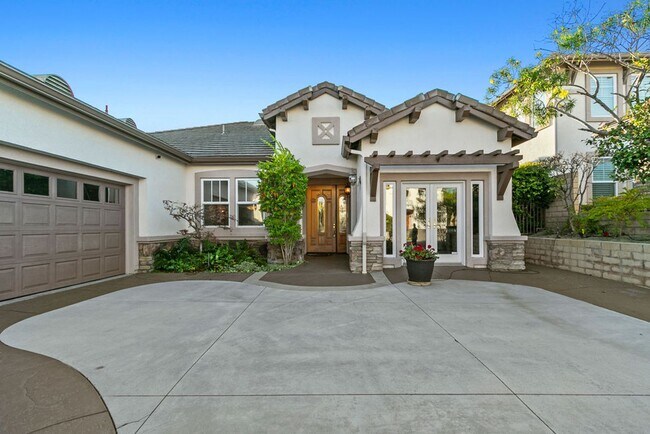 Foto del edificio - Spectacular Canyon-View Single-Level Home in Gated Hillcrest Estates!