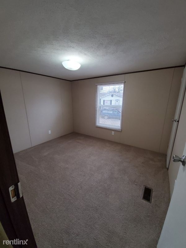 Building Photo - 3 br, 2 bath Mobile Home - 1825 Coral Rd