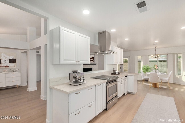 Building Photo - 443 E Meadows Ln