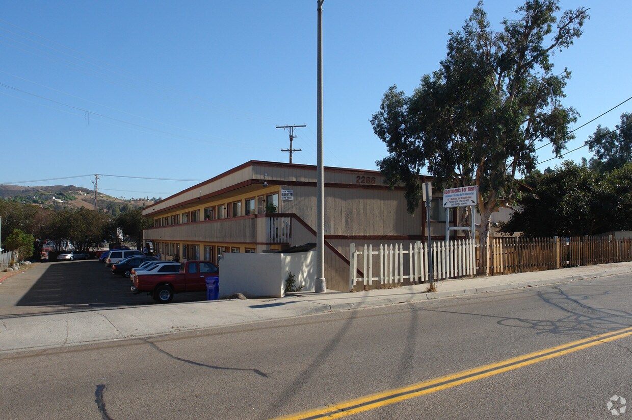 Primary Photo - 2286 Primrose Ave
