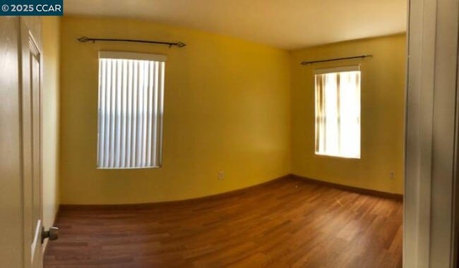 Building Photo - 125 Asusena Dr