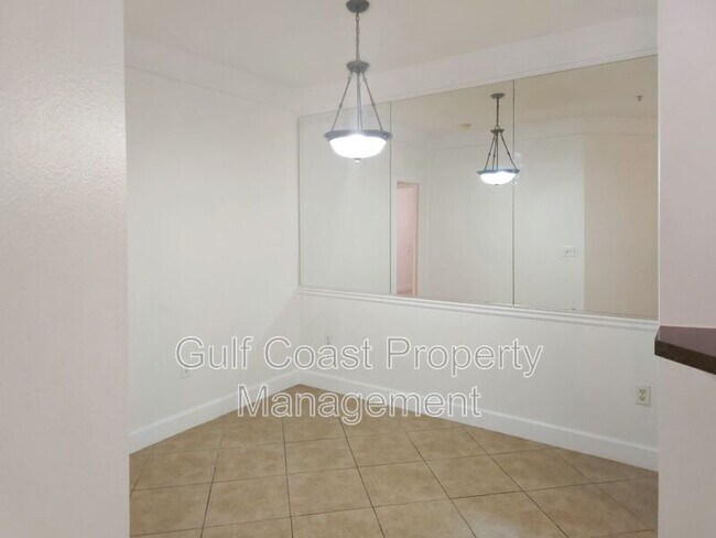 Foto del edificio - 4802 51st St W