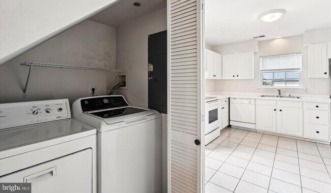 Foto del edificio - 1623 Chesapeake Ln