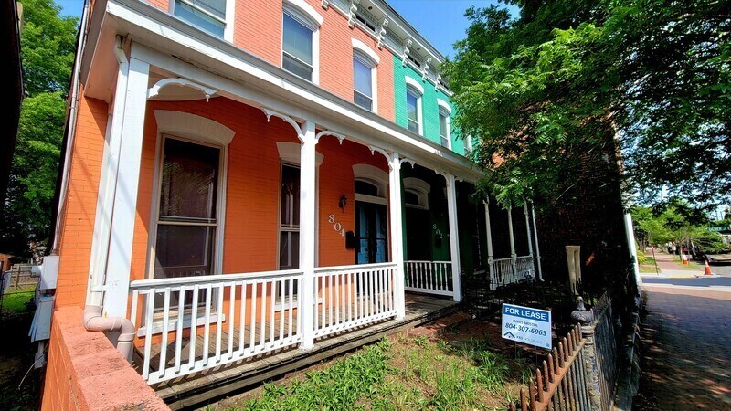 Foto del edificio - 802 W Marshall St