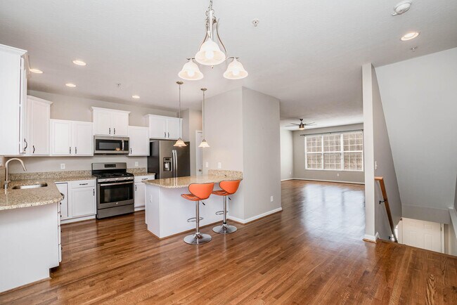 Foto del edificio - 216 Lookout Heights Ln