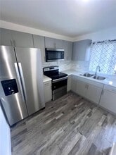 Building Photo - 6715 W 26th Dr