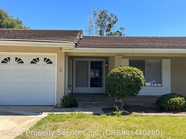 Building Photo - 3 br, 2 bath House - 1246 SHADY OAK DR.