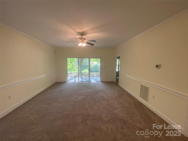 Building Photo - 8642 Coralbell Ln