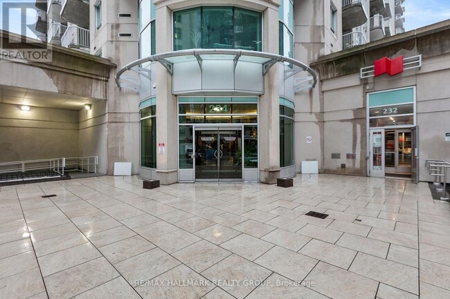 Building Photo - 234 Rideau St