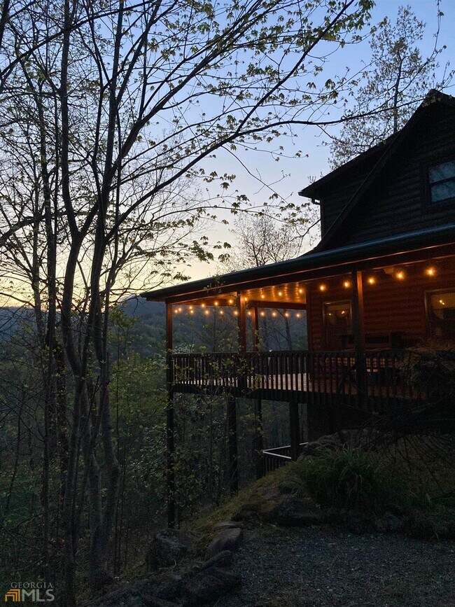 Foto del edificio - 1706 Sheep Cliff Rd