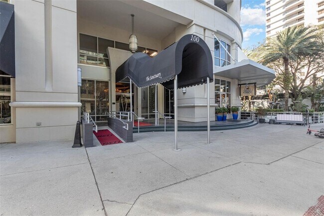 Building Photo - 100 S Eola Dr