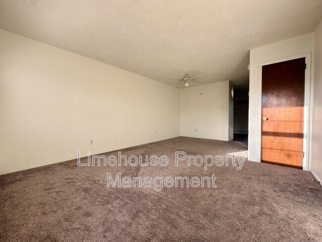 Foto del edificio - 4428 Ocean View Ave