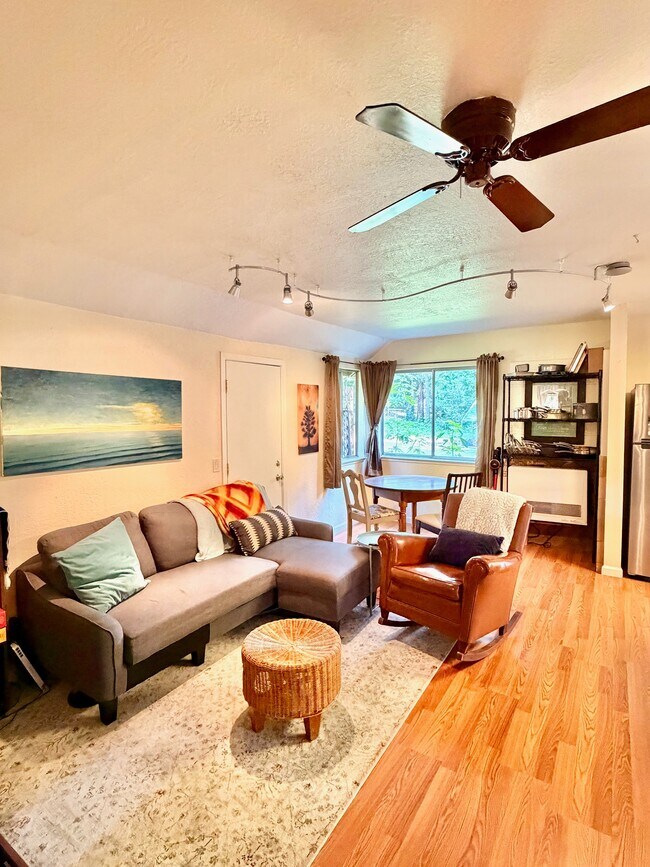 Foto del edificio - 11267 Butler Rd