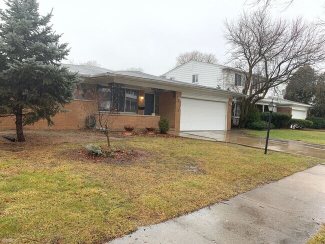 Building Photo - 4 br, 3 bath House - 20500 Mauer St