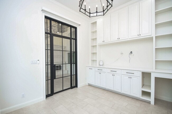 Building Photo - 422 Mignon Ln