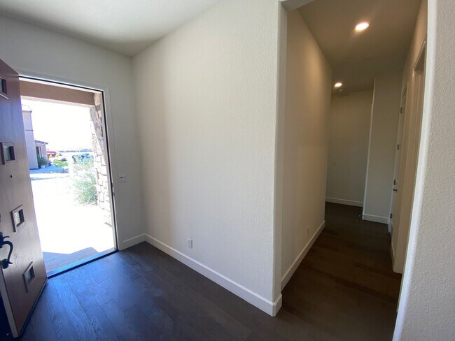 Foto del edificio - Nice Size Single Story Home