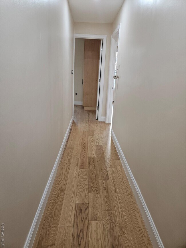 Foto del edificio - 1222 Simpson St